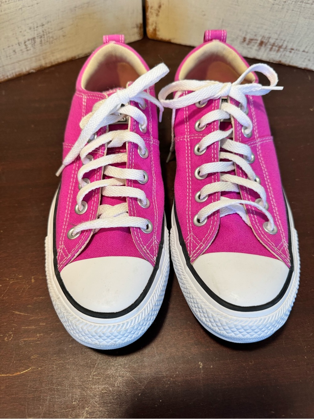 Converse Chuck Taylor All Star Ox Hot Pink Sneakers 9